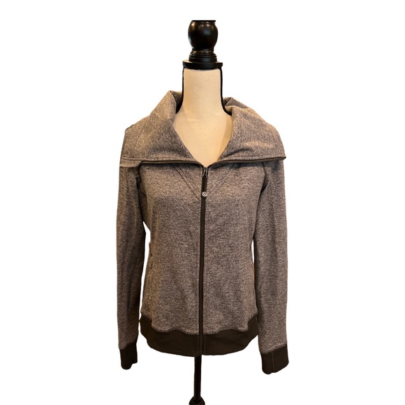 Lululemon Be Present Grey Jacket - Picture 2 of 7